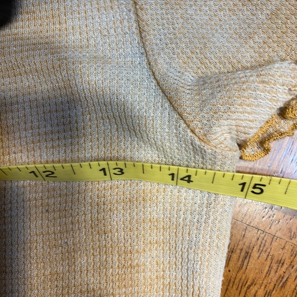 American Eagle brown/tan New York City Tennis cropped tee. XS. Waffle knit - Picture 5 of 10